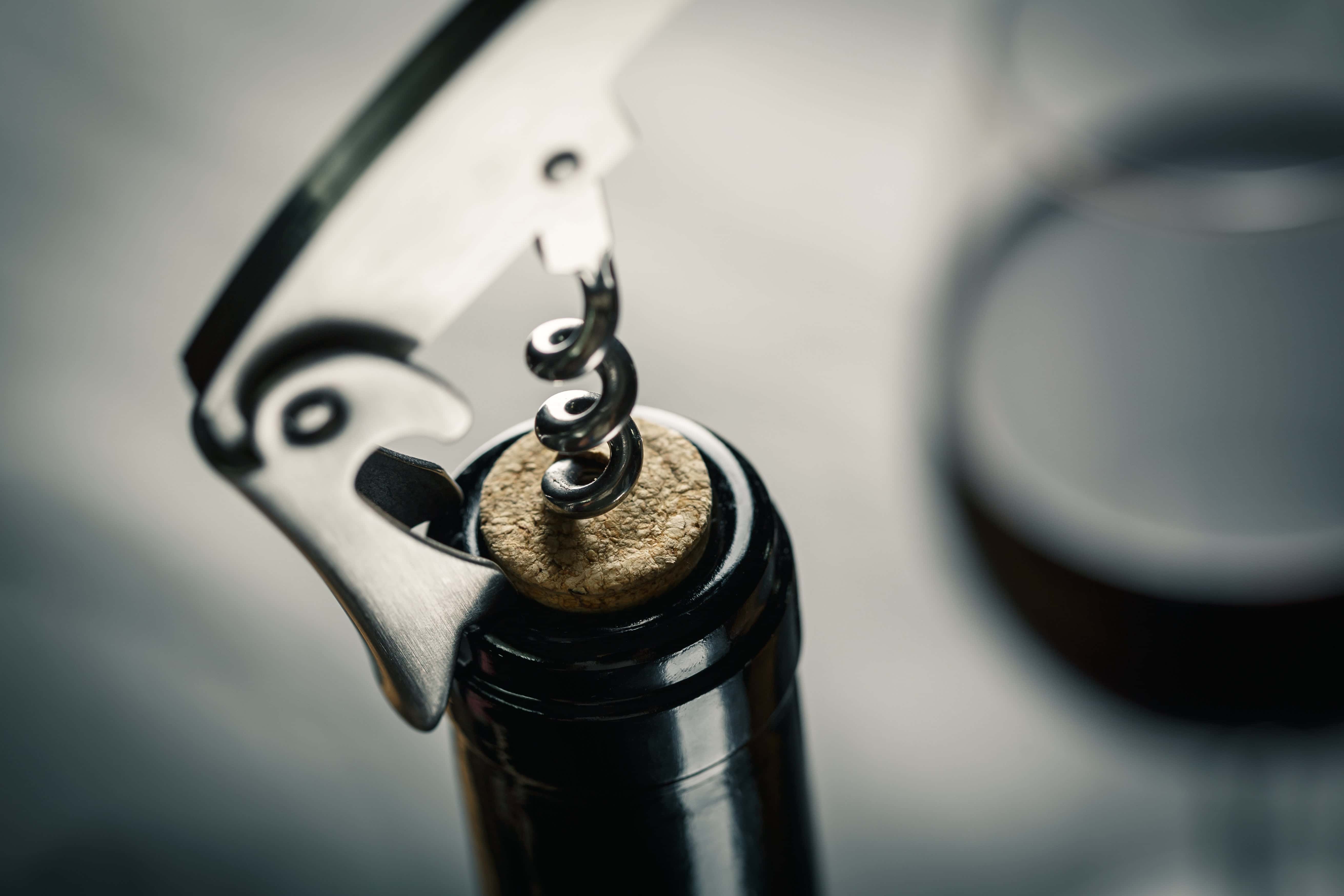 ワインのボトルを簡単に開ける方法 – Coravin APAC