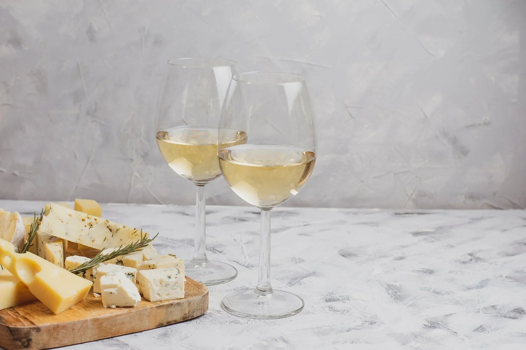 ドライホワイトワインガイド：飲用と料理に最適なワイン – Coravin APAC