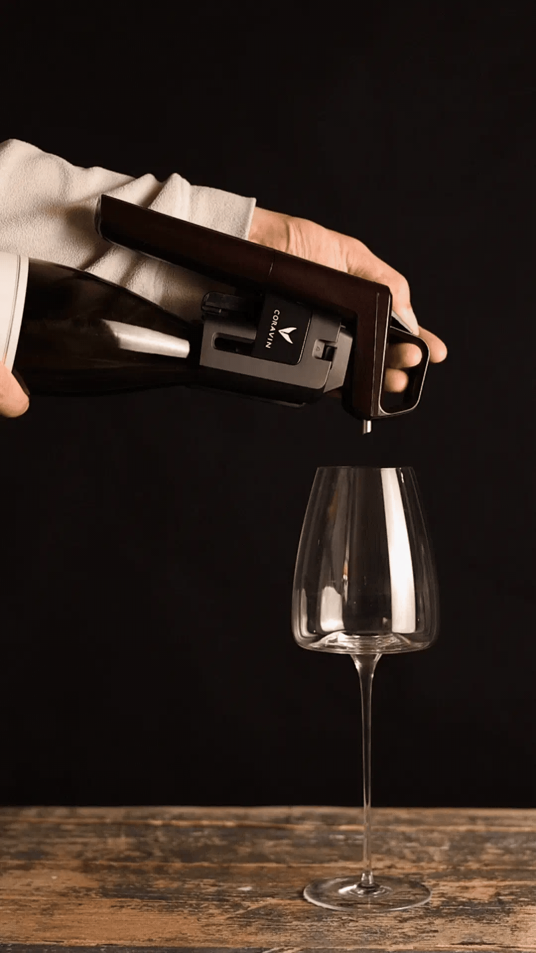 CORAVIN ワイン保存システム アルゴンガス(空) エアレーター付き Amazon | Coravin Timeless Six Plus ワイン保存システム (シルバー